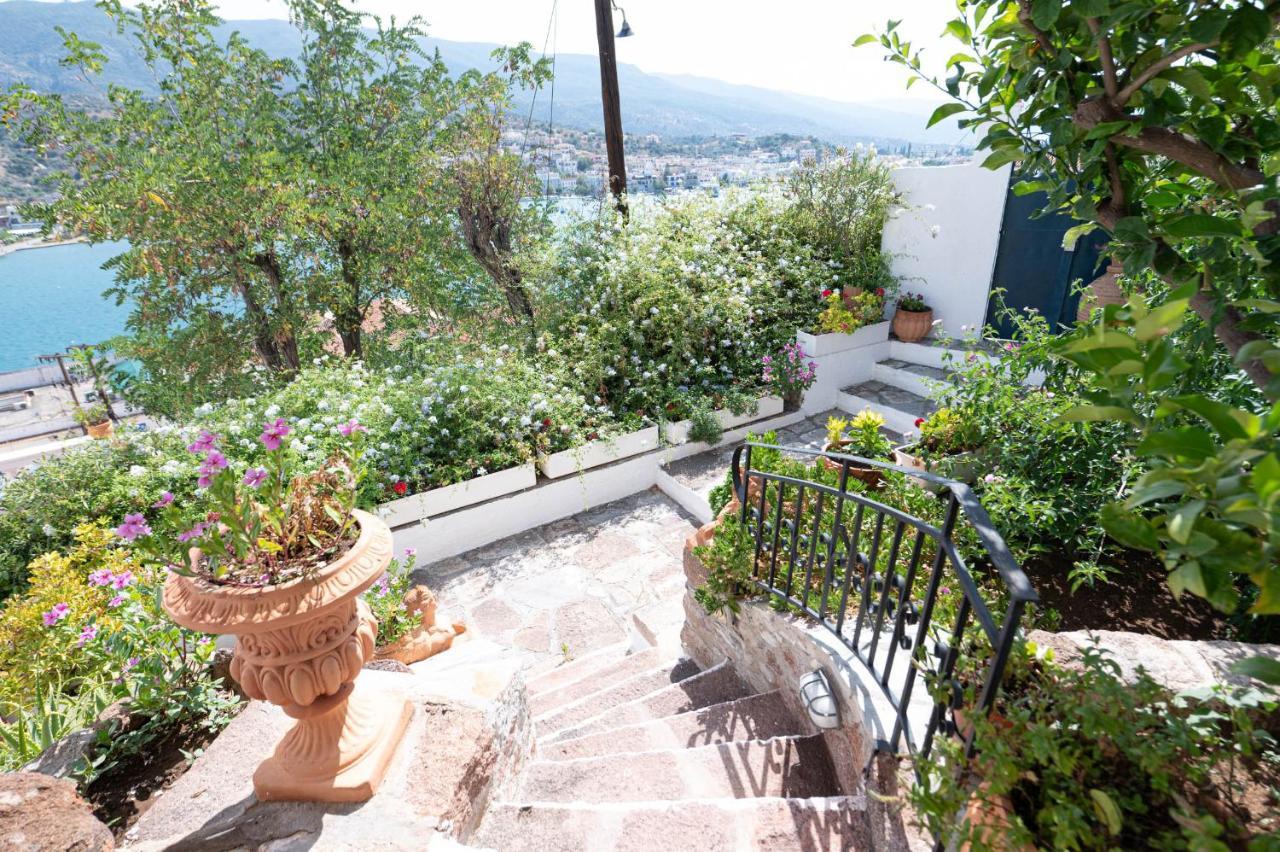 Traditional House Under The Clock Tower With Sweet View Poros Town Eksteriør billede