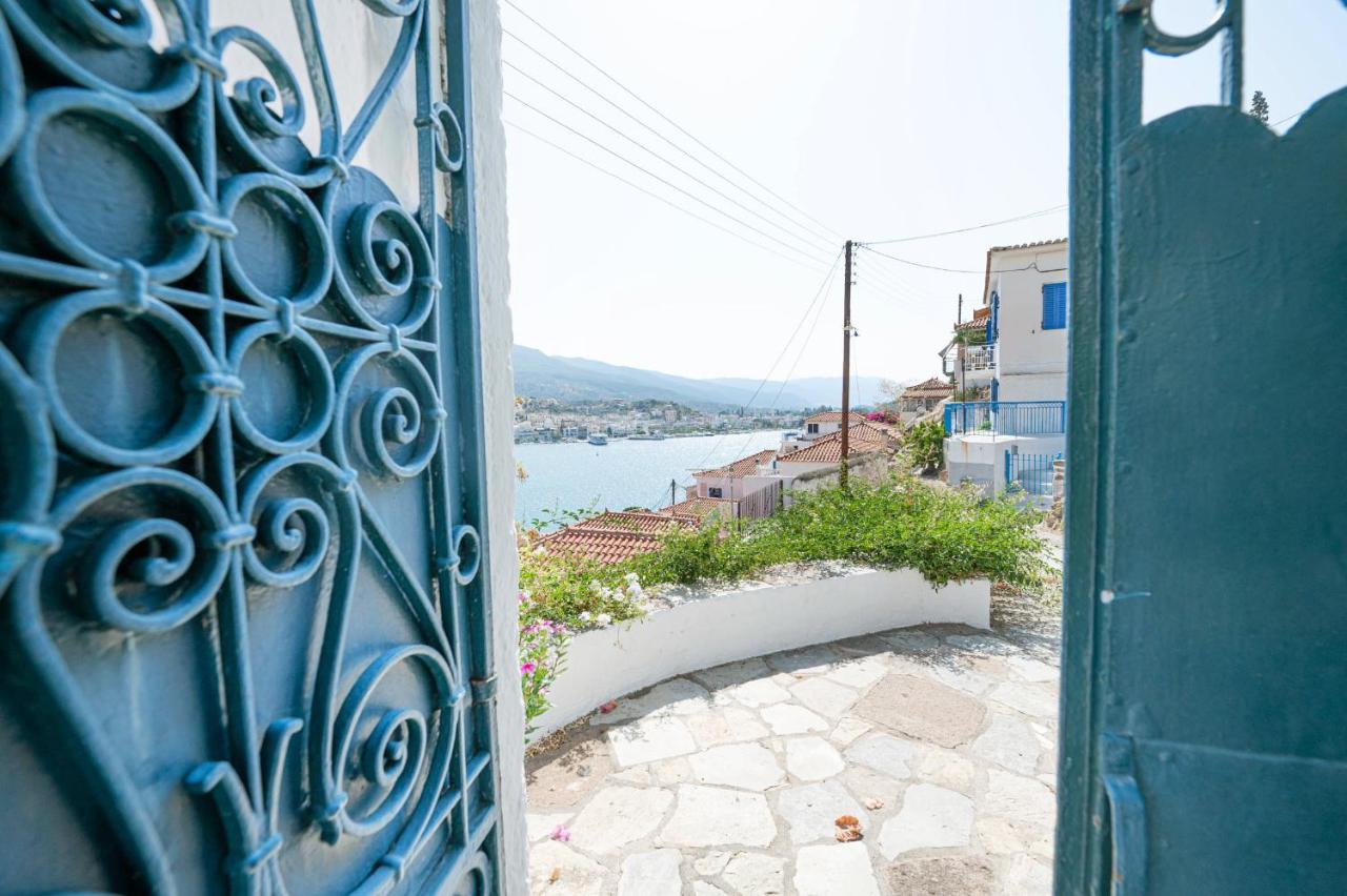 Traditional House Under The Clock Tower With Sweet View Poros Town Eksteriør billede