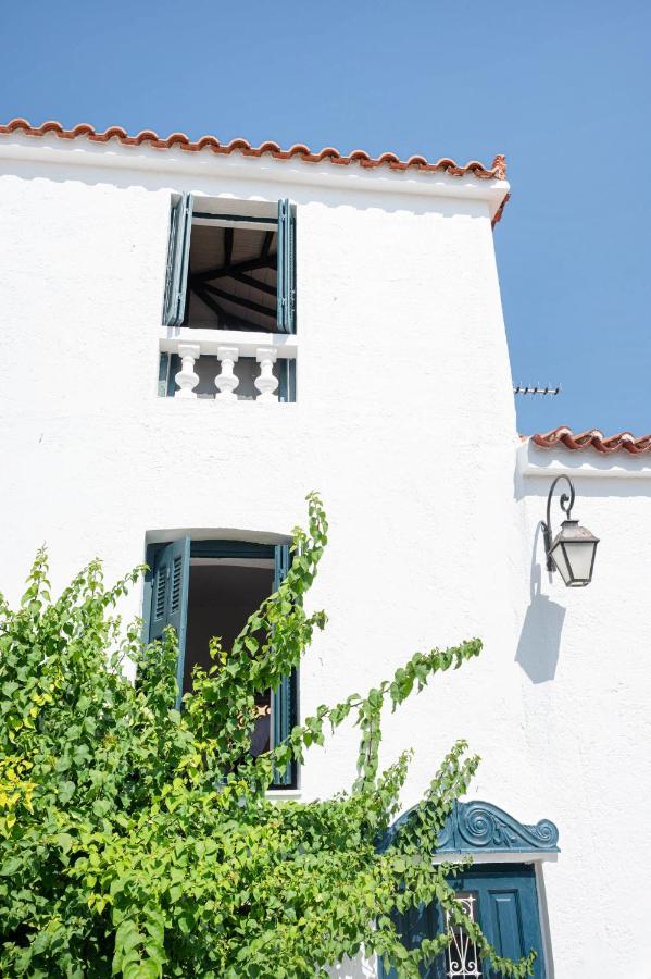 Traditional House Under The Clock Tower With Sweet View Poros Town Eksteriør billede