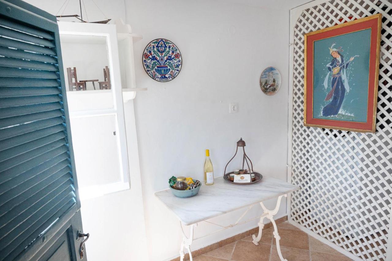 Traditional House Under The Clock Tower With Sweet View Poros Town Eksteriør billede