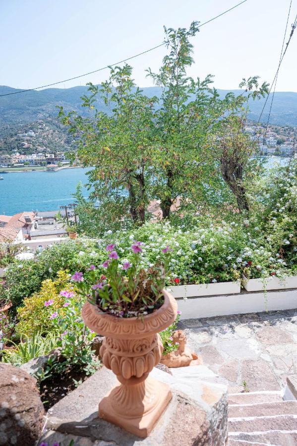 Traditional House Under The Clock Tower With Sweet View Poros Town Eksteriør billede